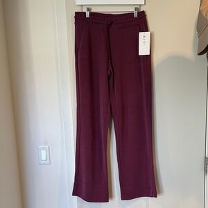 Athleta Seasoft Straight Pant (2025), Plum, size Small, NWT